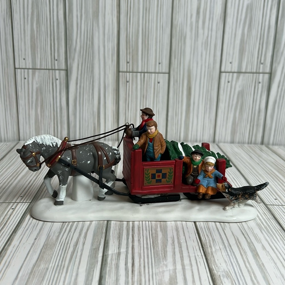 Dept 56 New England Village Over The River And Through The Woods #56546 Retired